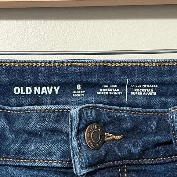 Old Navy Mid Rise Rockstar Super Skinny Short Dark Wash Jeans - Picture 4 of 10